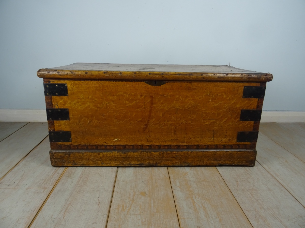 Original Victorian Hand Painted Travelling Trunk Chest